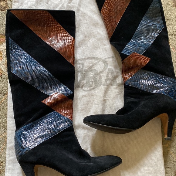 Beltrani Black Suede Knee high boot - Picture 6 of 8